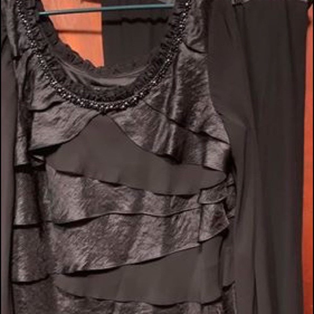 2 Piece Elegant Sheer Sleeve Beaded Pant Suit